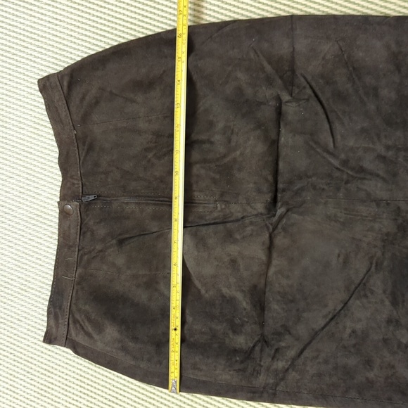 Vintage leather skirt - Picture 5 of 8